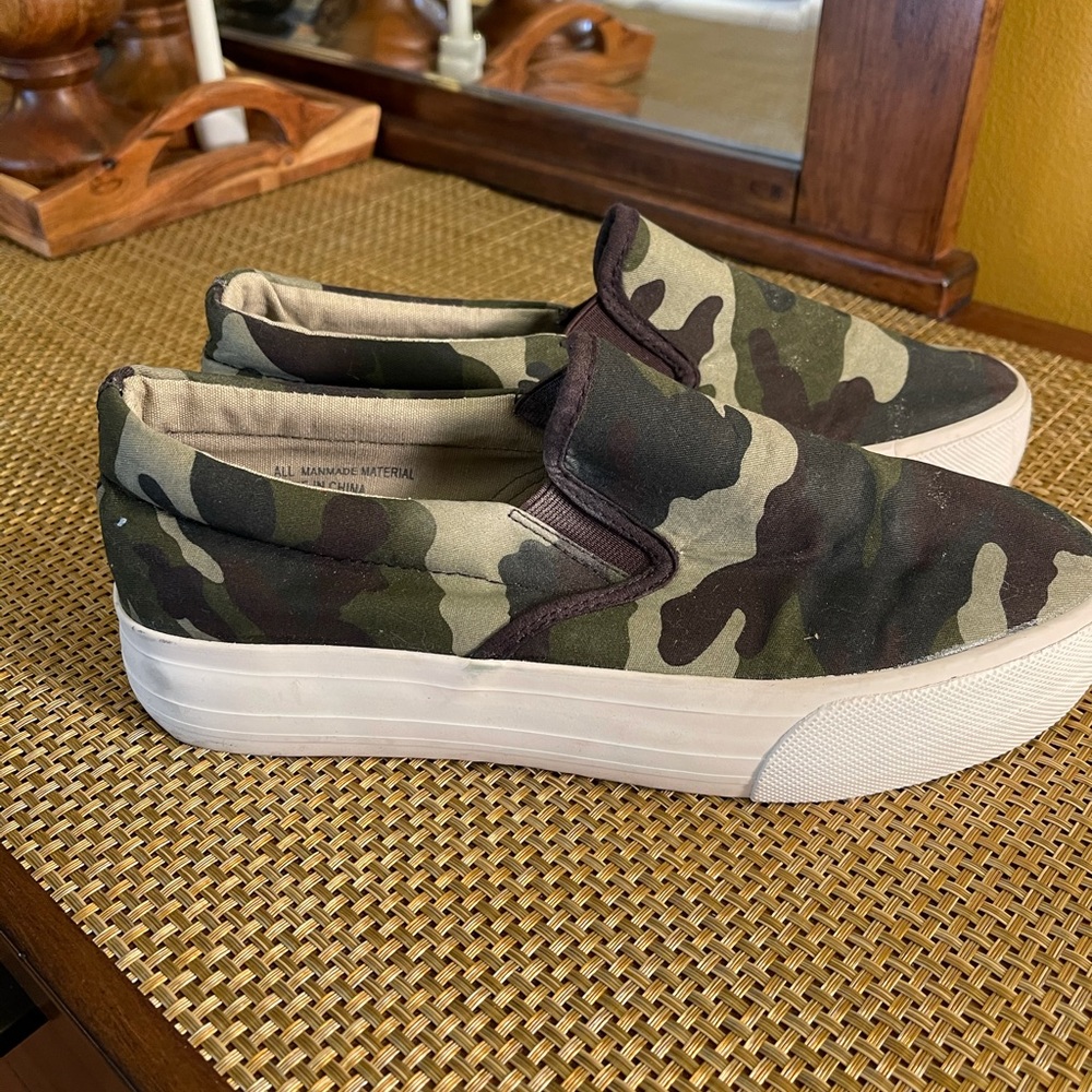 SOLD - Picture 2 of 15